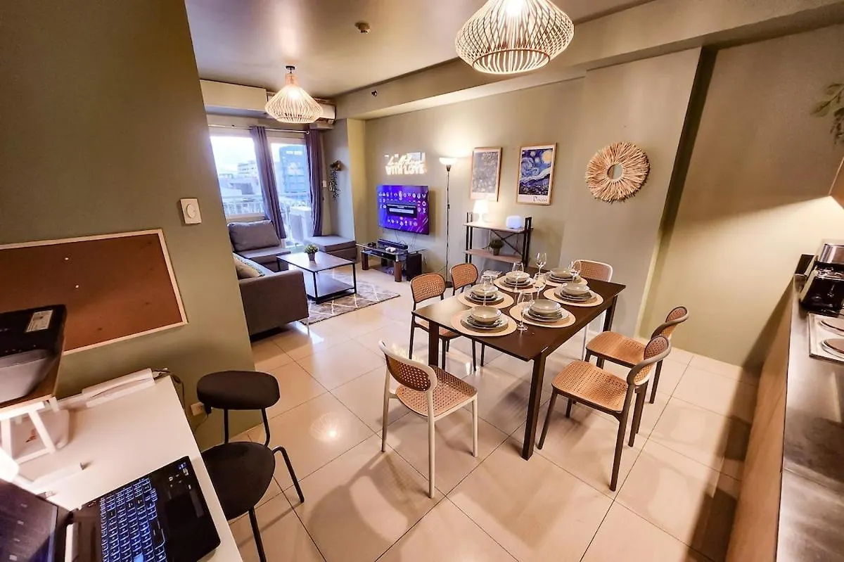 Artsy 110Sqm 2Br In Moa 200Mbps Wifi Xbox Printer Apartment Manila
