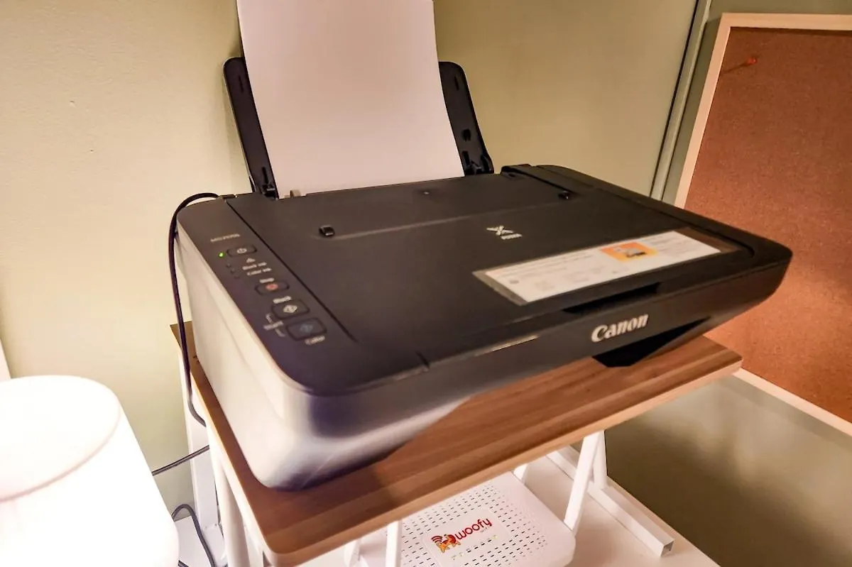 Artsy 110Sqm 2Br In Moa 200Mbps Wifi Xbox Printer Apartment Manila