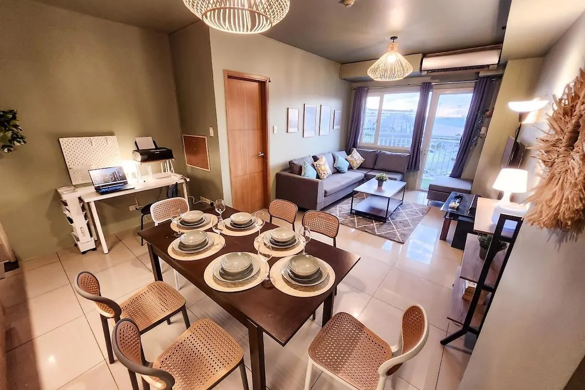 Artsy 110Sqm 2Br In Moa 200Mbps Wifi Xbox Printer Apartment Manila